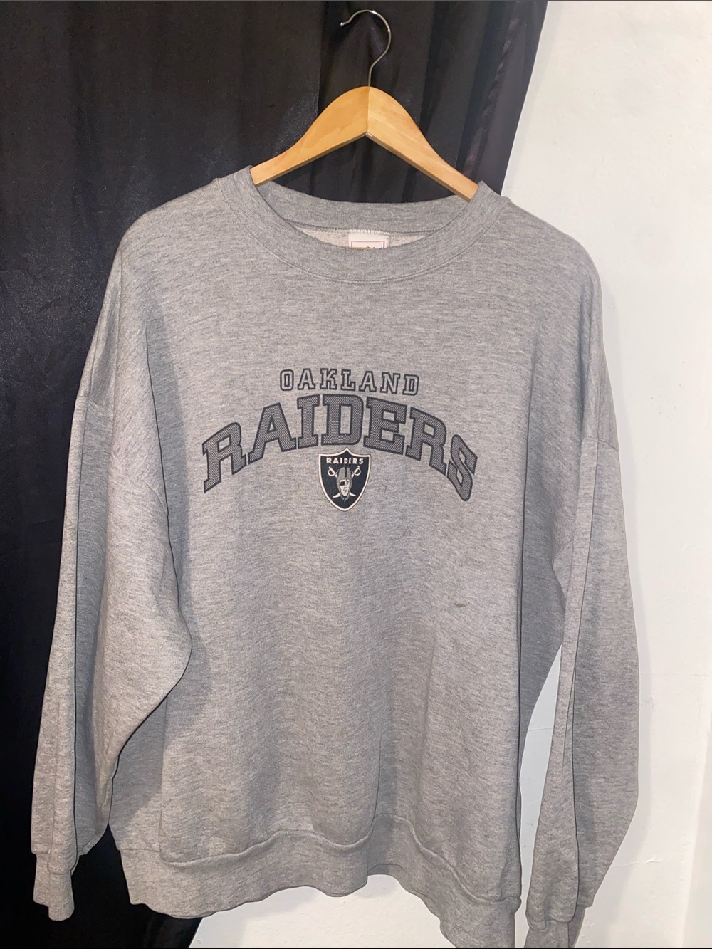NFL Oakland Raiders Gray Crewneck Sweatshirt